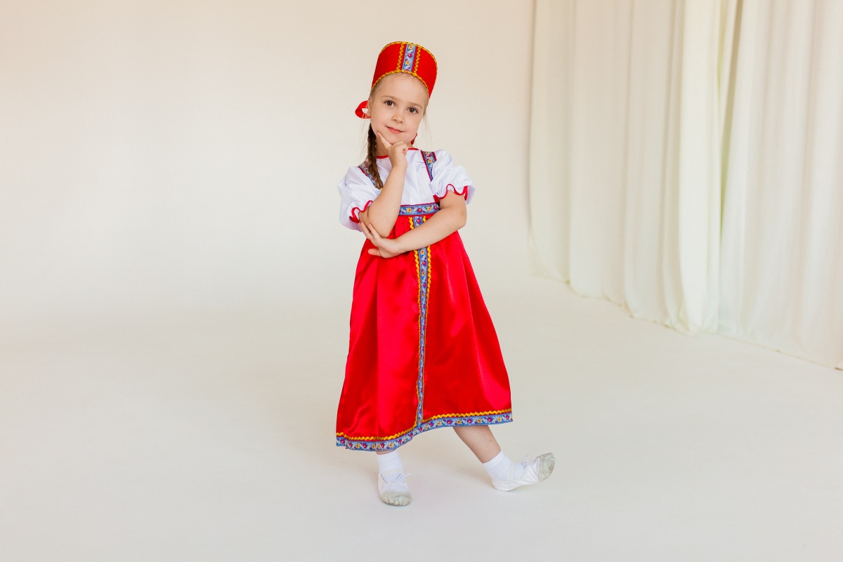 Русский народный костюм (девочка)