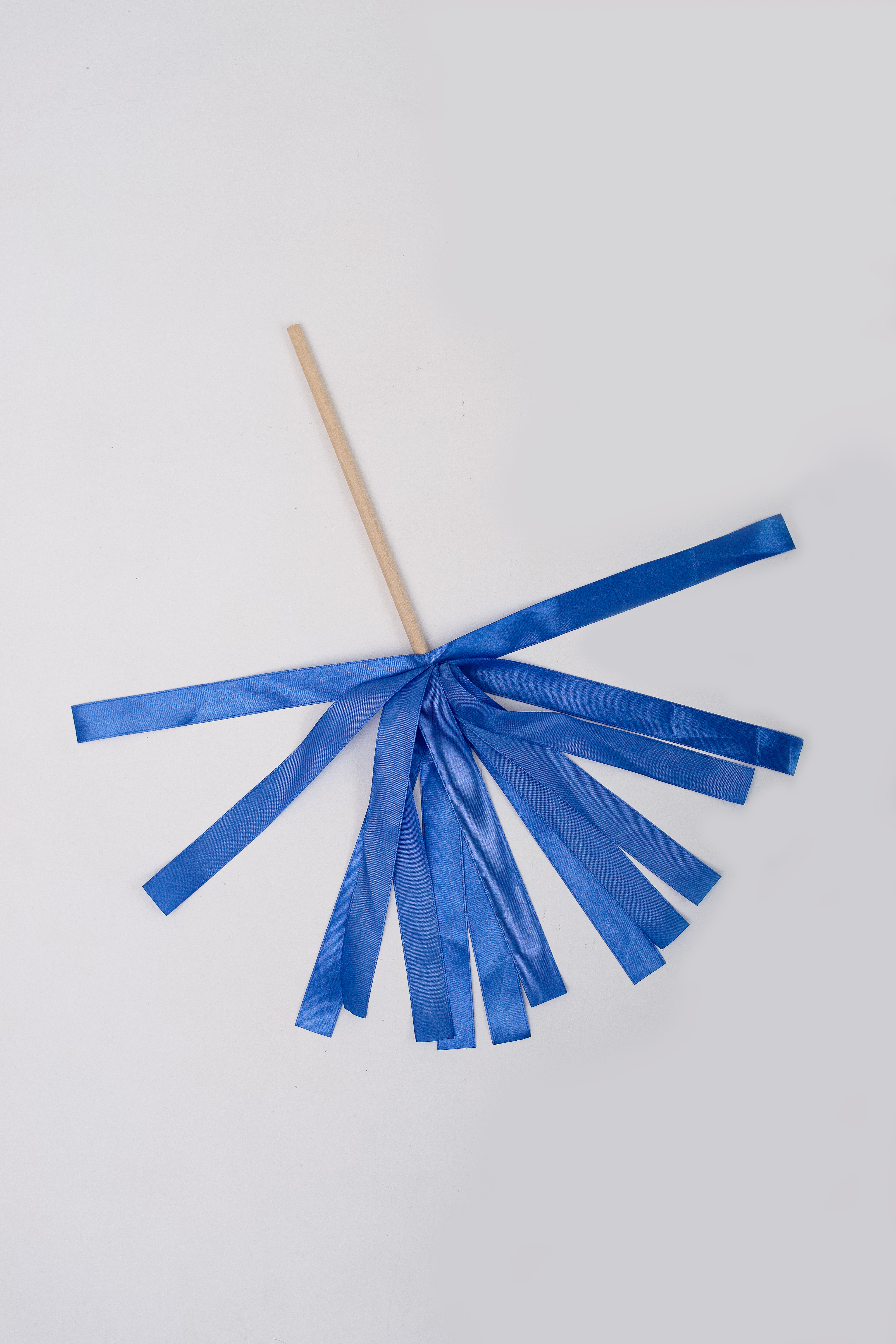 Набор султанчиков на палочке (белый, красный, синий)