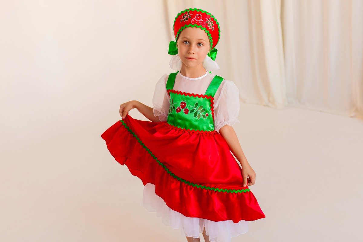 Малинка (нижнее платье + сарафан + кокошник)
