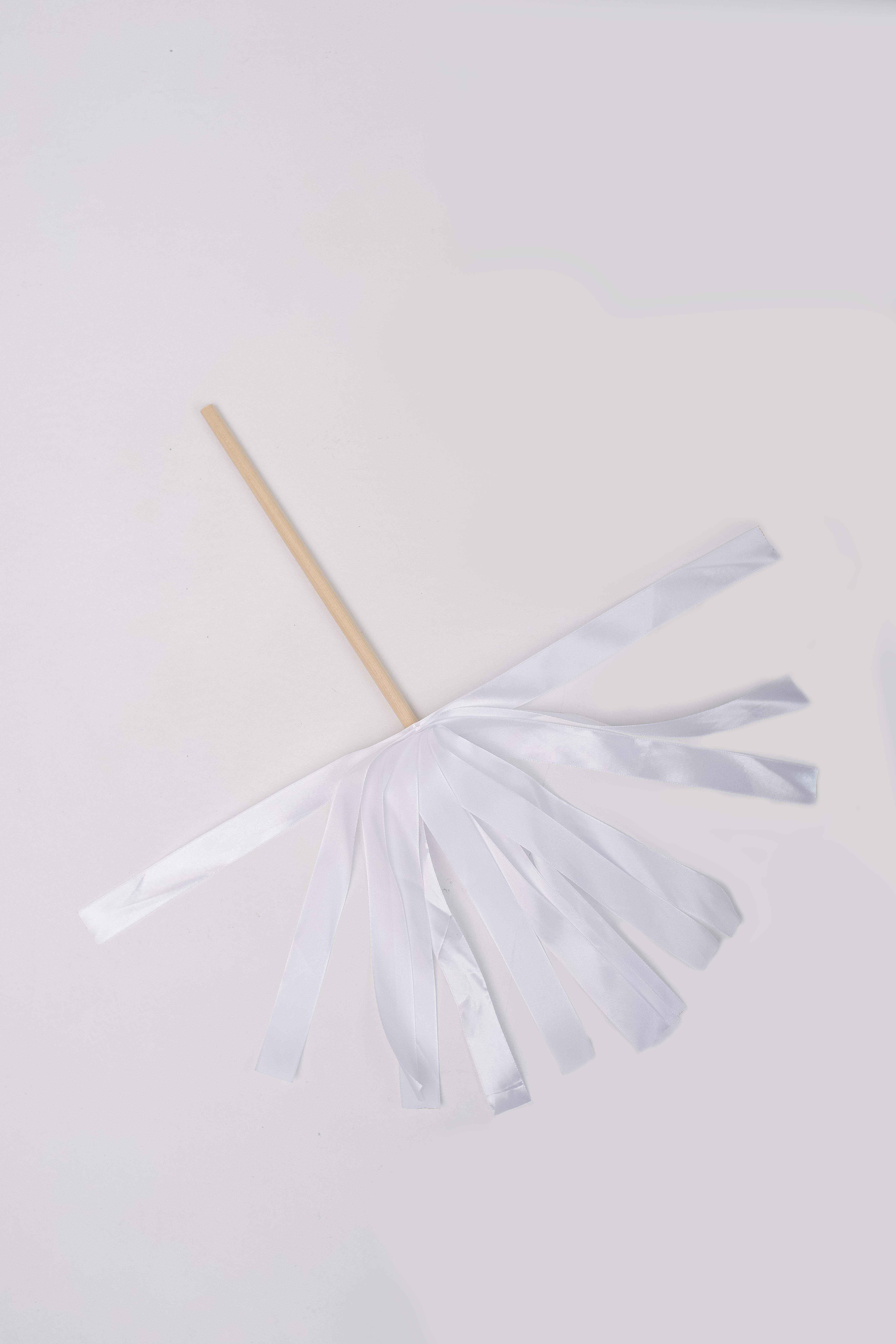 Набор султанчиков на палочке (белый, красный, синий)