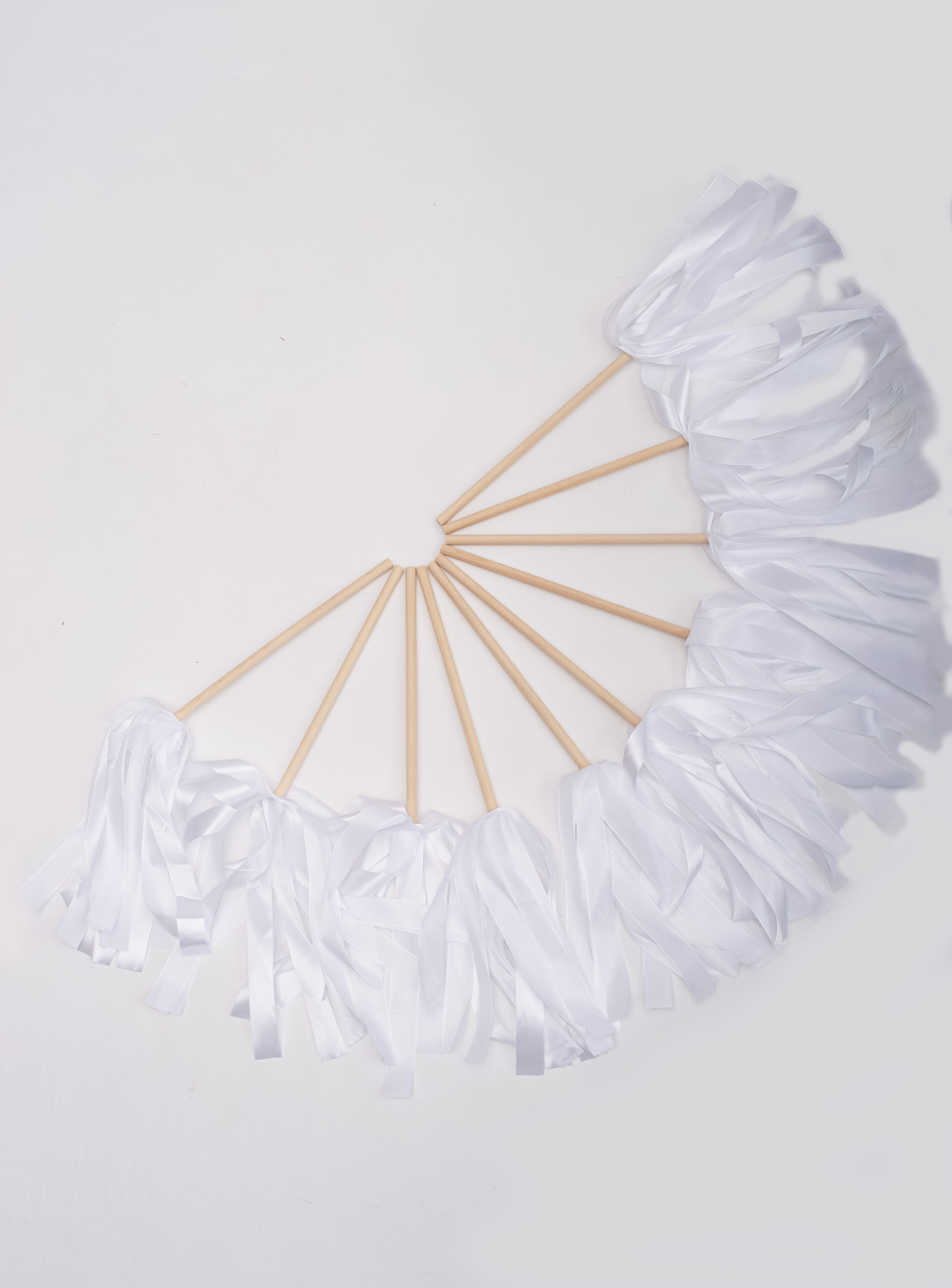 Набор султанчиков на палочке (белый, красный, синий)