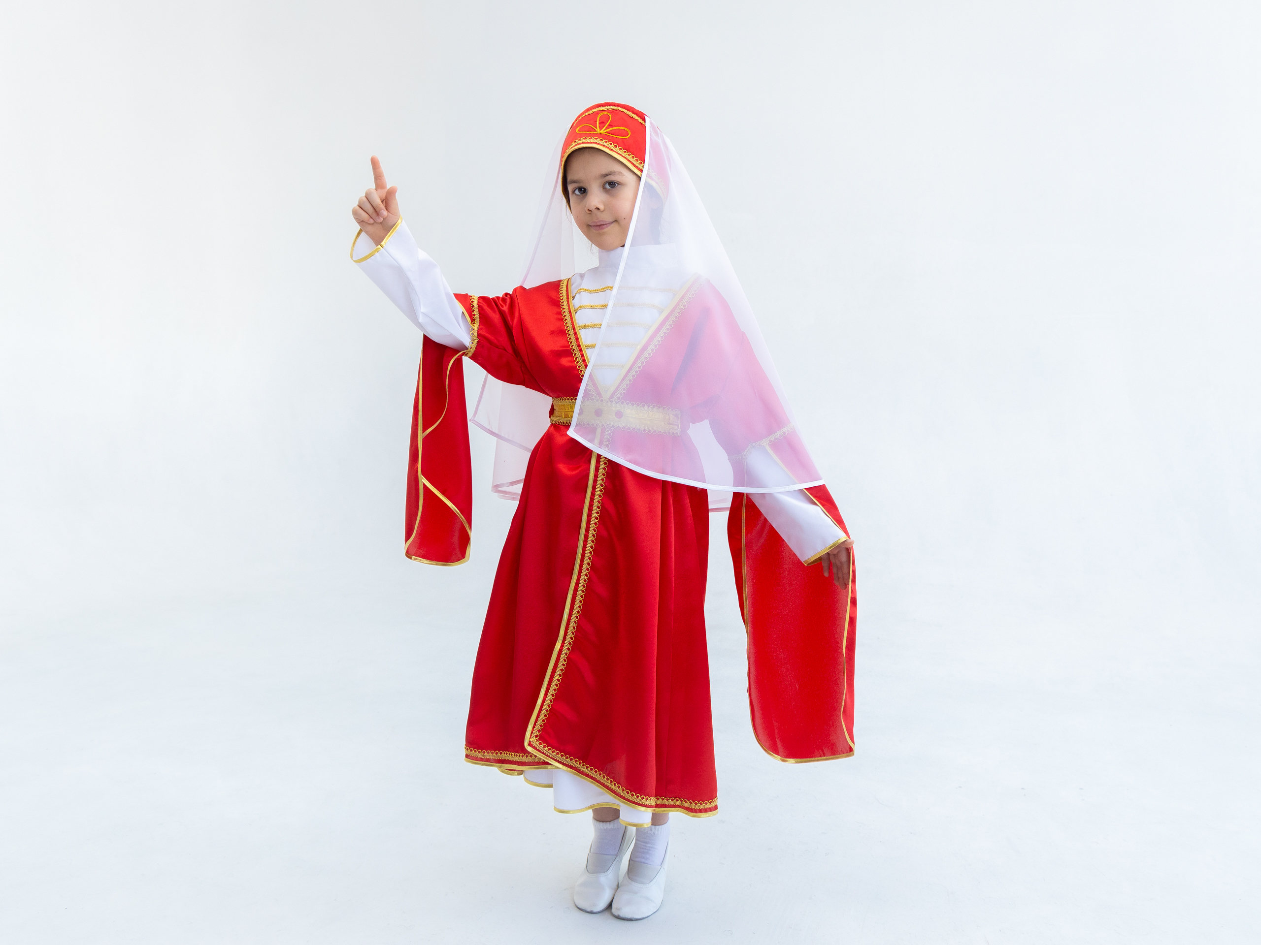 Кавказский народный костюм (девочка)