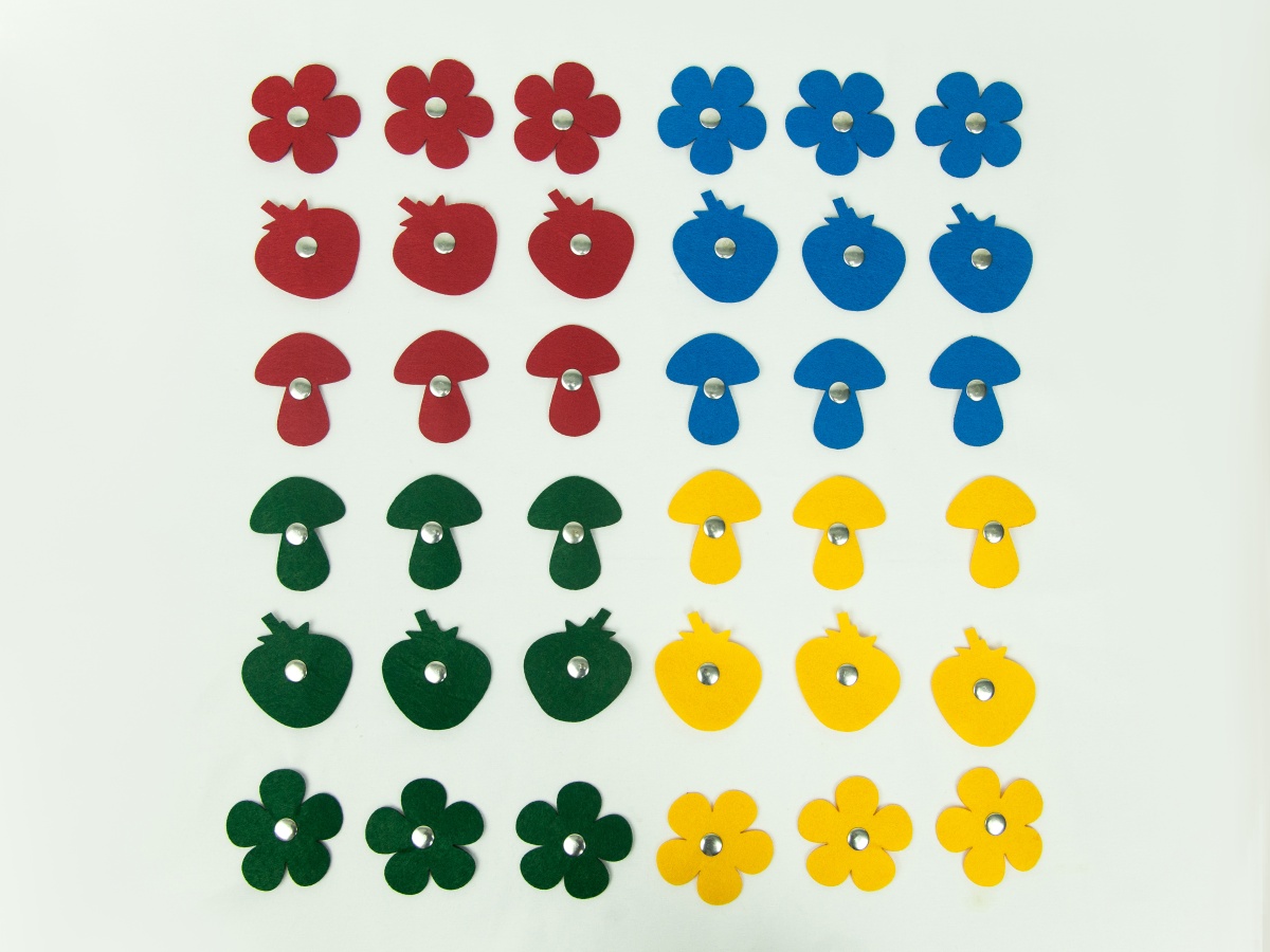 Аксессуары для жилета с 32 кнопками: ягодка, грибочек, цветочек (36 фигур)