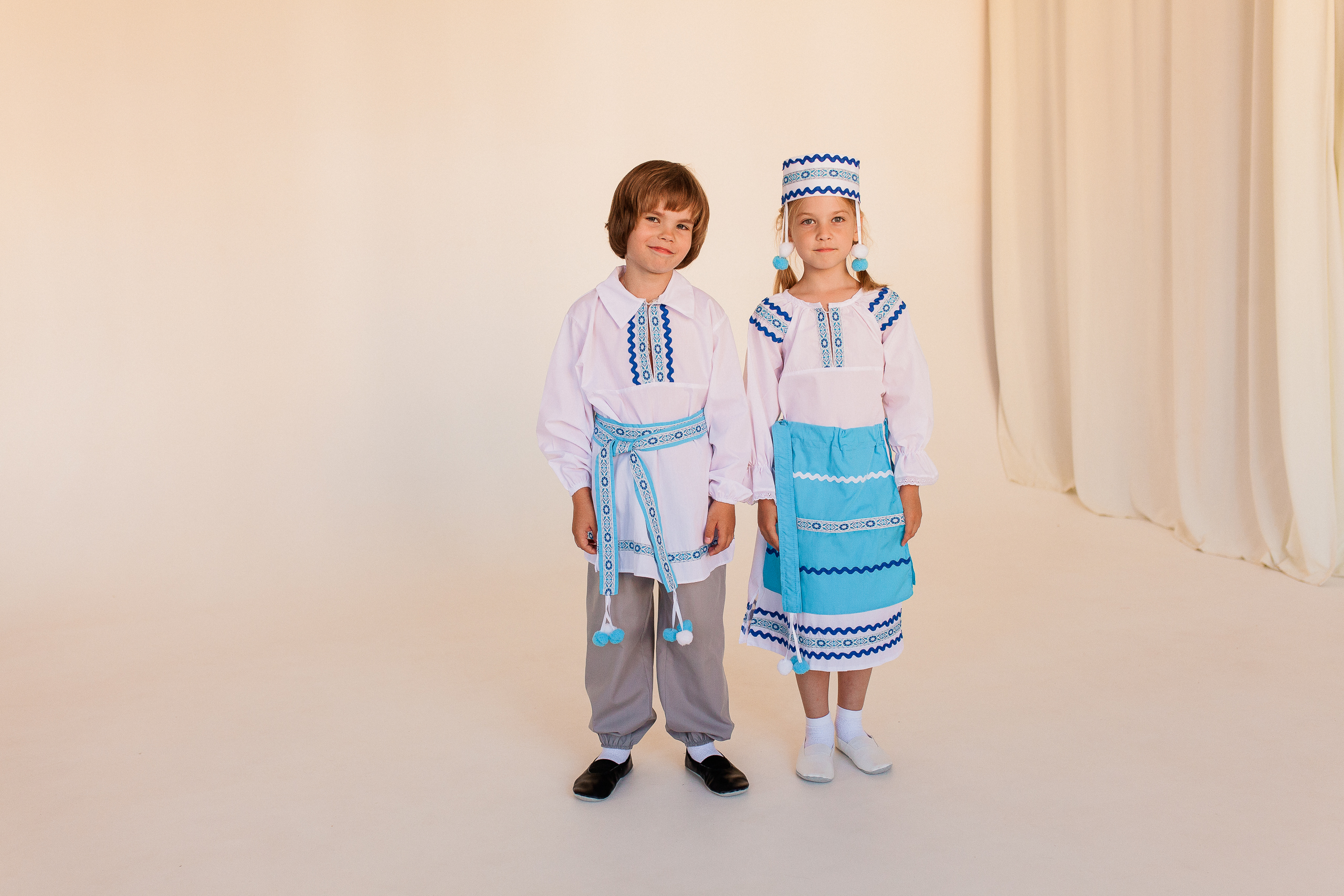 Белорусский народный костюм (девочка) (платье + фартук + головной убор)
