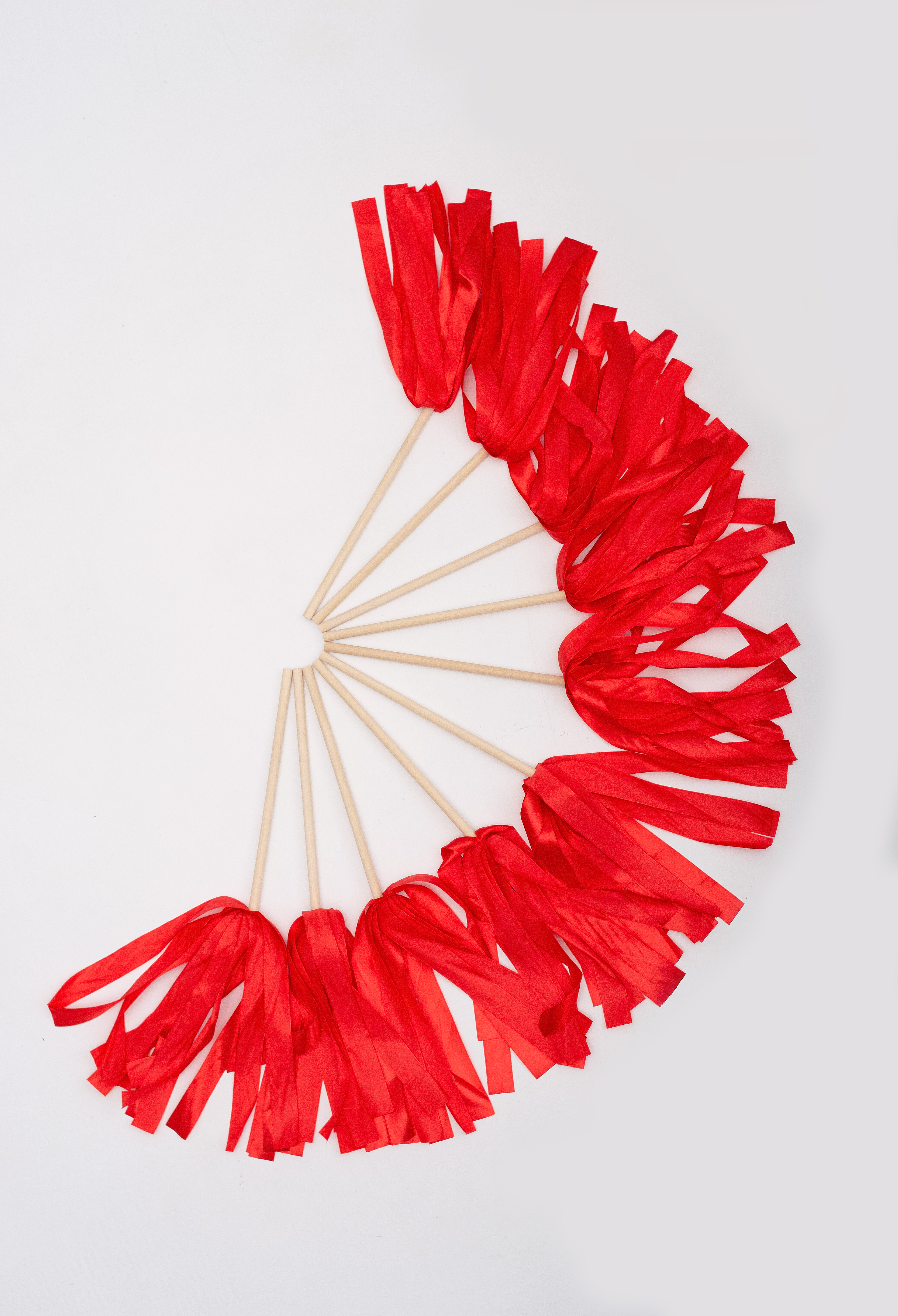 Набор султанчиков на палочке (белый, красный, синий)